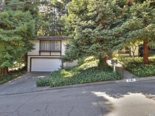 2181 Trafalgar Pl, Oakland, CA 94611-3245