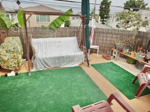 255 Siena Dr, Long Beach, CA 90803-3625