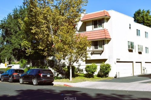 27656 Ironstone Dr, Santa Clarita, CA 91387-5880