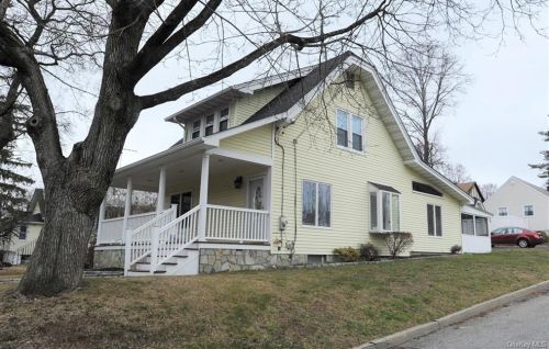 2 2nd Ave, Crotonville, NY 10562-2817