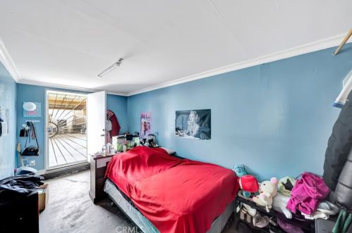 17119 Saticoy St, Van Nuys CA 91406-2146 exterior