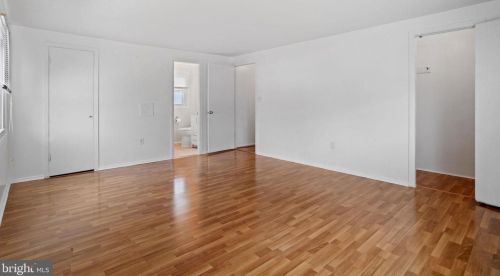 44 Middleton Ln, Willingboro NJ  08046-3148 exterior