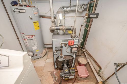 100-12 205th St, Jamaica NY  11423-2210 exterior