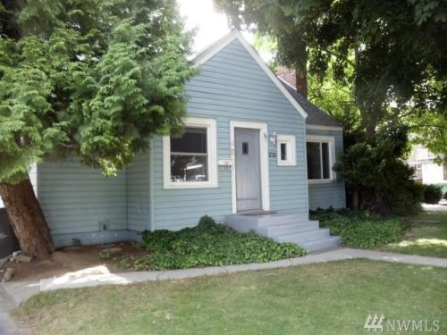 1013 Princeton Ave, Wenatchee, WA 98801-1611