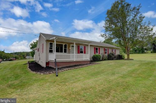 635 New Bloomfield Rd, Duncannon, PA 17020-9716