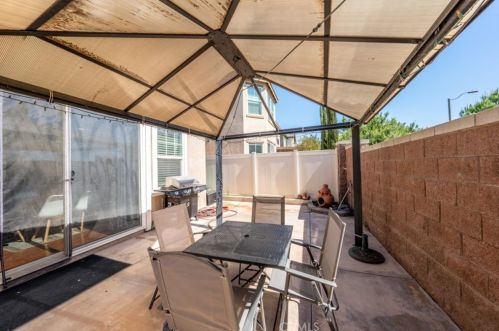 7993 Southpoint St, Chino CA  91708-7682 exterior