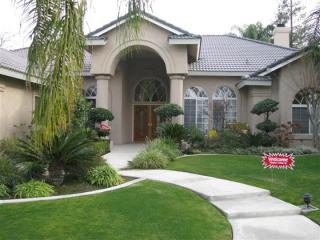 11209 Bright Water Way, Bakersfield, CA 93311-3529