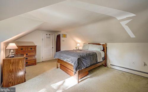 1497 Sweetbriar Ln, Lansdale PA 19446-3240 exterior