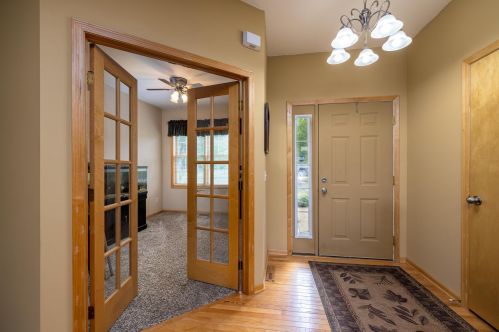 117 Arbor St, Waterford, MN 55057-2897