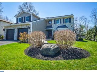 4 Mountain Ash Ln, Horsham, PA 19044-3801