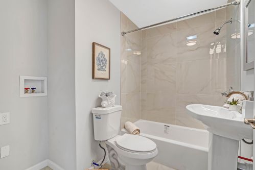241 Bray Ave, Middletown NJ  07748-5432 exterior