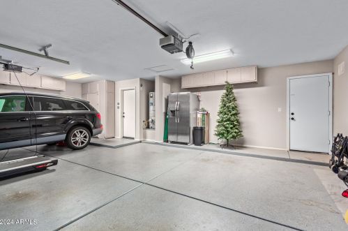 5717 Soft Wind Dr, Glendale AZ  85310-3643 exterior