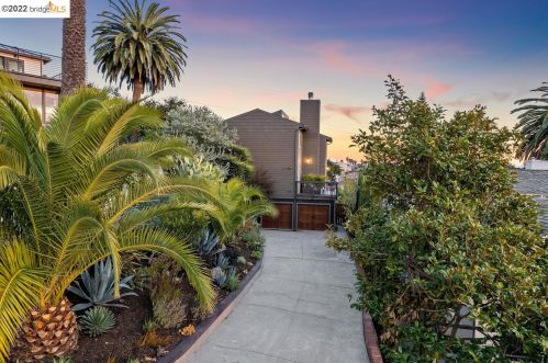 780 Glendome Cir, Oakland CA 94602-1413 exterior