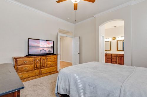 5643 Arnerich Ct, Riverbank CA  95367-9541 exterior