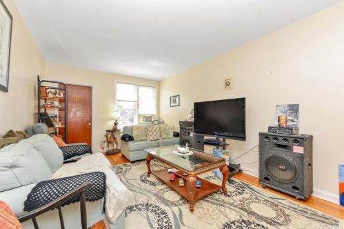 253-29 85th Rd, Jamaica, NY 11426-1013