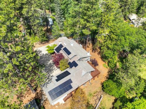 18065 Alexandra Way, Grass Valley CA  95949-7356 exterior