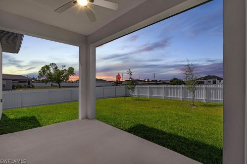 301 15th Ter, Cape Coral FL  33909-1239 exterior