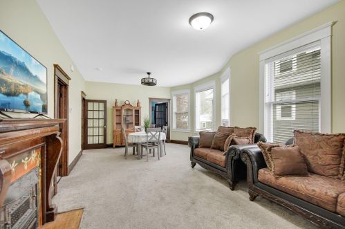 967 Iglehart Ave, Saint Paul, MN 55104-5427