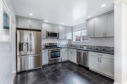 59 Montebello Dr, Daly City CA 94015-4722 exterior