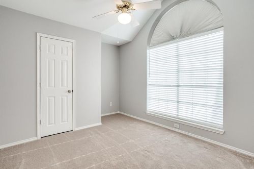 4513 Prescott Cir, Lewisville TX  75028-2029 exterior