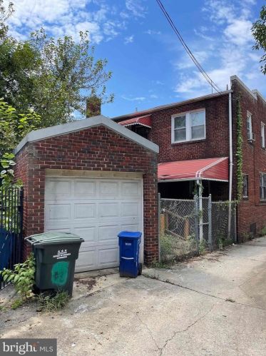 1419 Minnesota Ave, Washington DC 20020-5605 exterior