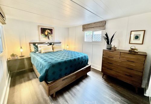 112 Yorktown, Newport Beach CA  92660-6144 exterior