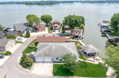 10846 Scioto Dr, Huntsville, OH 43324-9641