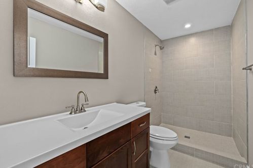 234 68th St, Long Beach CA  90805-1212 exterior