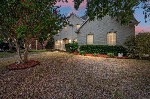 300 Victory Ln, Midlothian, TX 76063-3486