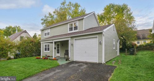 21 Hargrove Ln, Willingboro, NJ 08046-1709