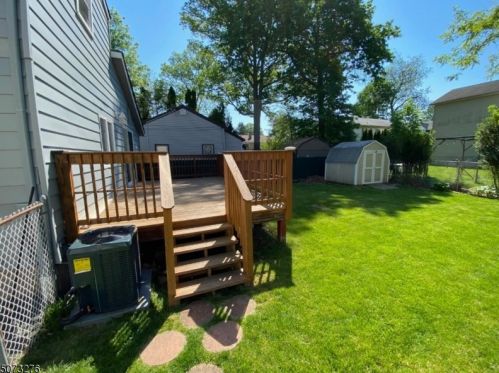 14 Buena Rd, Parsippany NJ  07054-3539 exterior