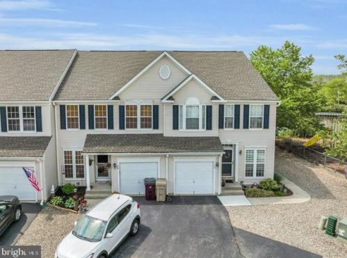 15 Skimmer Ln, Berkeley Township, NJ 08721-2060