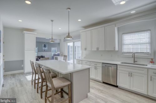 411 Mannering Dr, Dover DE  19901-5409 exterior