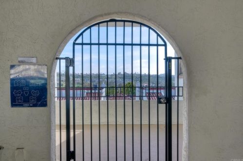 2355 Caringa Way, Carlsbad CA  92009-6347 exterior