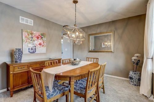 13190 Scarborough Dr, Waukesha WI  53151-6122 exterior
