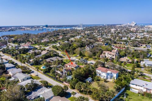 420 Ocean Dunes Rd, Daytona Beach FL  32118-4914 exterior