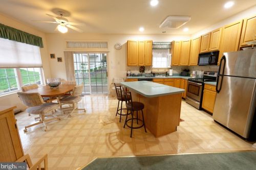 603 Gray Fox Ln, Glen Mills PA  19342-2226 exterior