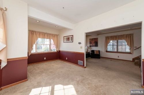 131 Schley St, Outwater NJ  07026-2337 exterior