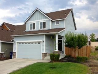 63040 Woodbridge Pl, Bend, OR 97701-8699