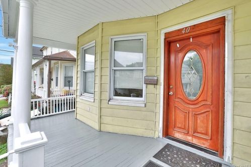 40 Parker St, Rye Brook NY  10573-3913 exterior