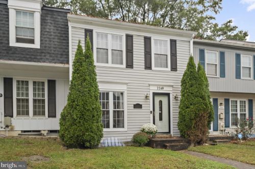 2240 Prince Of Wales Ct, Bowie, MD 20716-1476