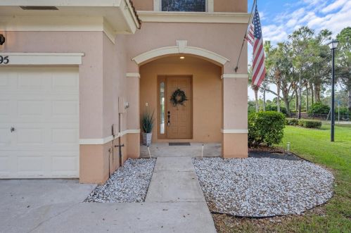 395 River Bluff Ln, West Palm Beach, FL 33411-4217