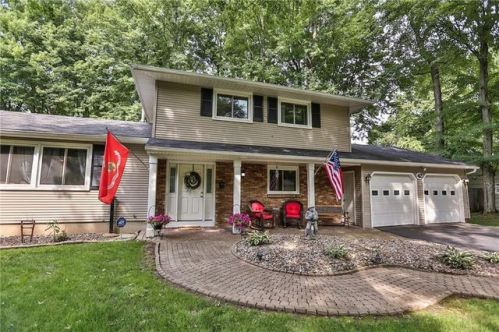 42 Pioneer Dr, Fairport, NY 14450-1934