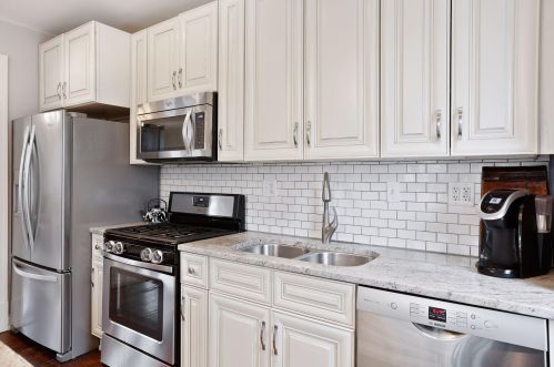 4223 Garfield Ave, Minneapolis MN 55409-1812 exterior