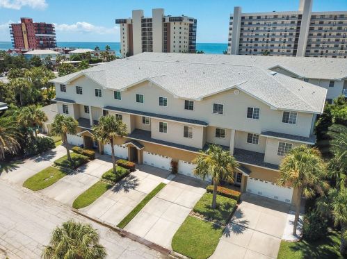 15460 1st St, Saint Petersburg, FL 33708-1803