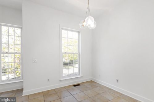 14757 Potomac Branch Dr, Woodbridge VA  22191-4030 exterior