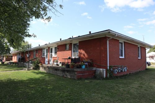 1127 Clemson Plz, Washington Ch, OH 43160-2103