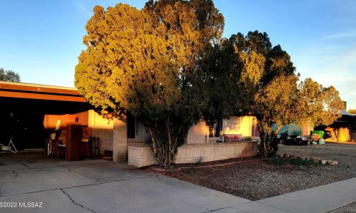 7621 Saffron Ave, Tucson, AZ 85741-1708
