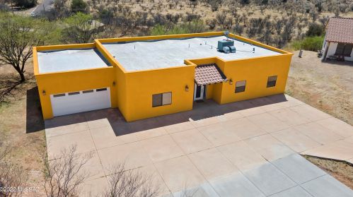 305 Guaymas Ct, Nogales, AZ 85648-2958