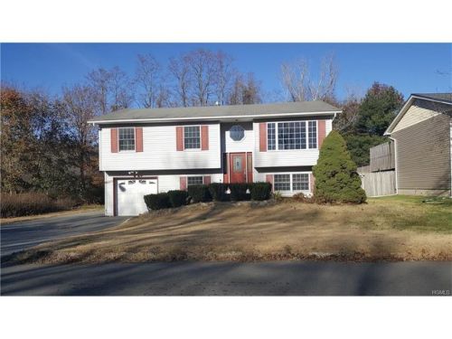 3 Adam Ct, Sloatsburg, NY 10974-1213